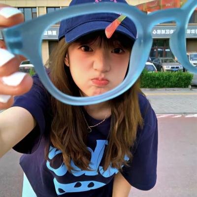 亚历克斯与艾玛
